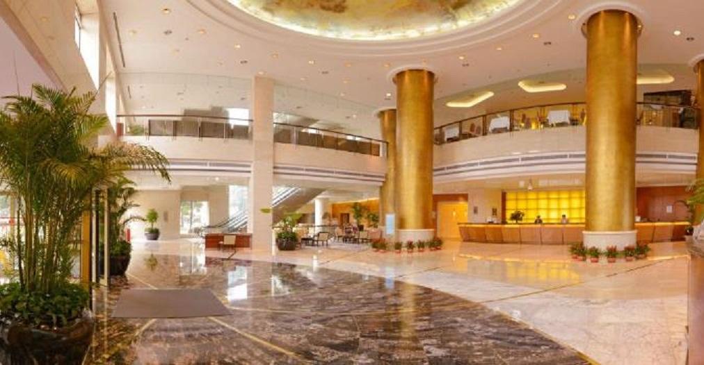 Ramada Plaza Shanghai Pudong Airport - A Journey Starts At The Pvg Airport Экстерьер фото