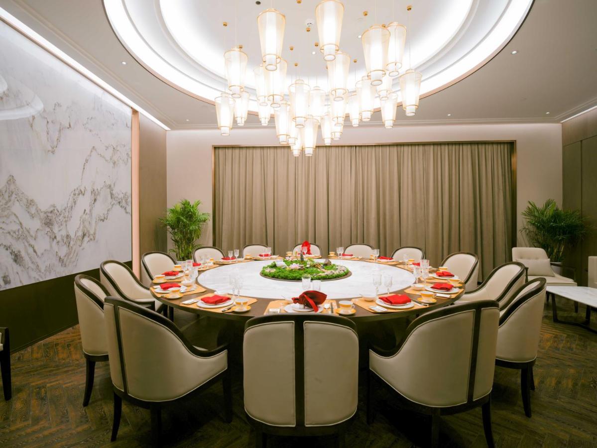 Ramada Plaza Shanghai Pudong Airport - A Journey Starts At The Pvg Airport Экстерьер фото